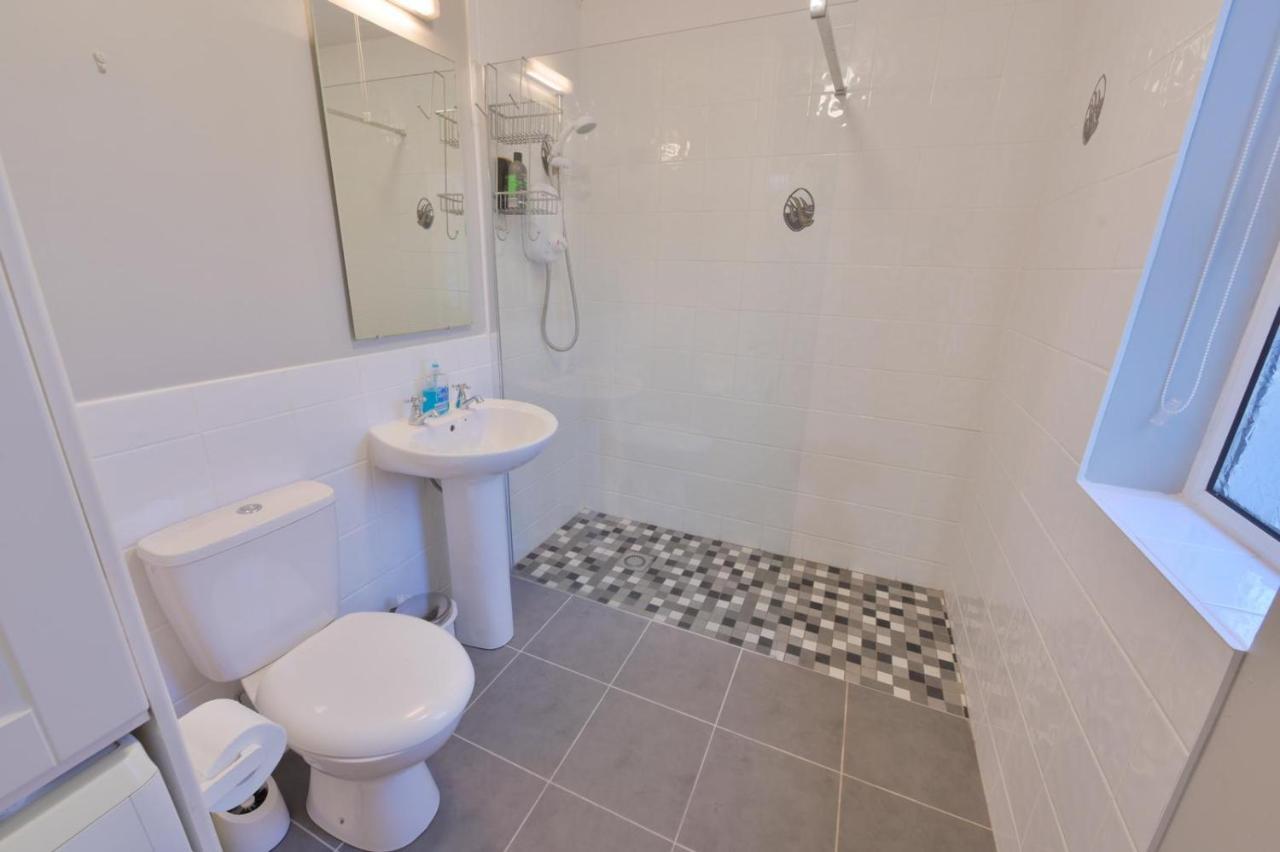 Ocean Breeze Apartment Лехинч Экстерьер фото